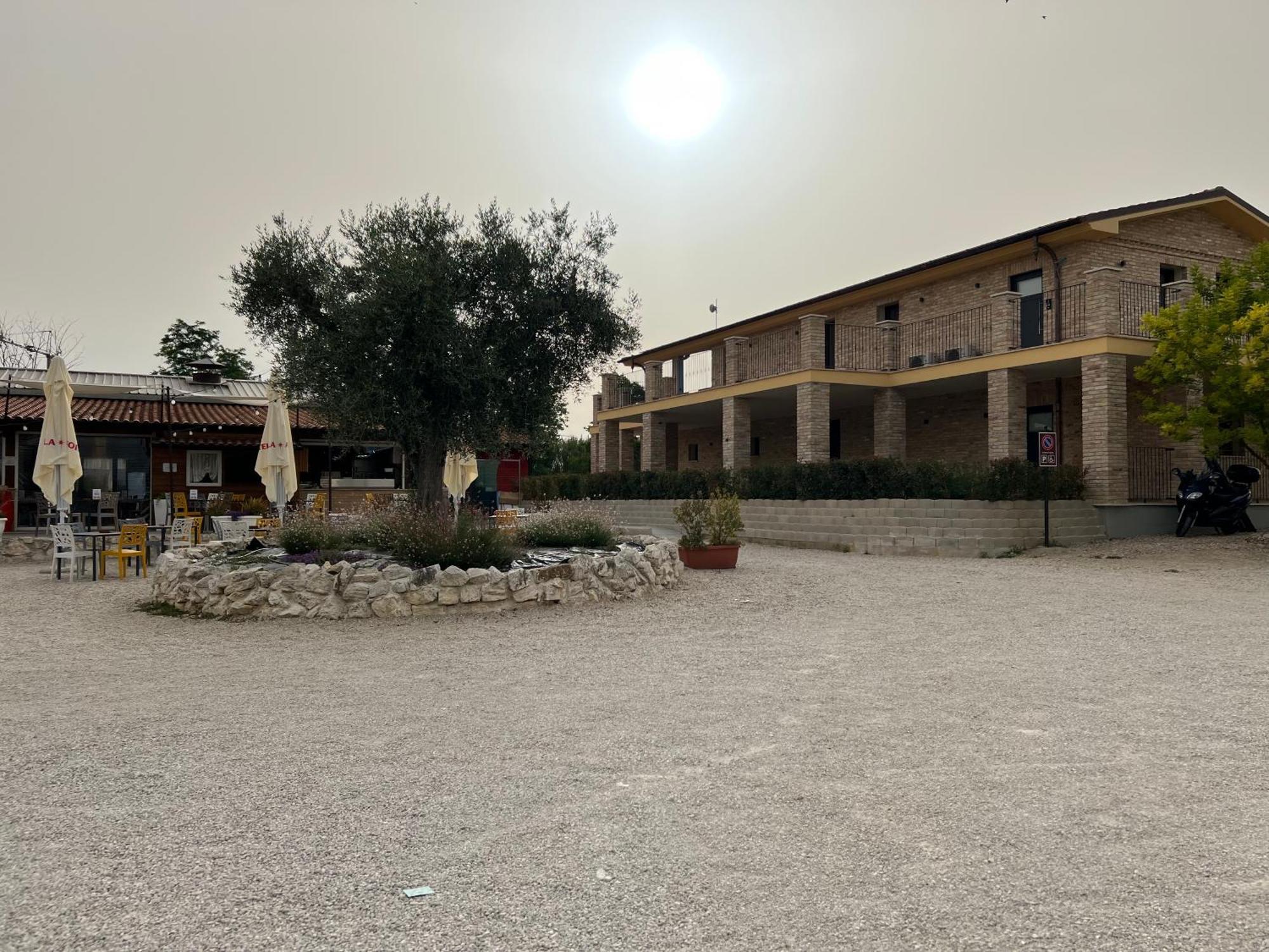 Ll Crinale Village Colli del Tronto المظهر الخارجي الصورة