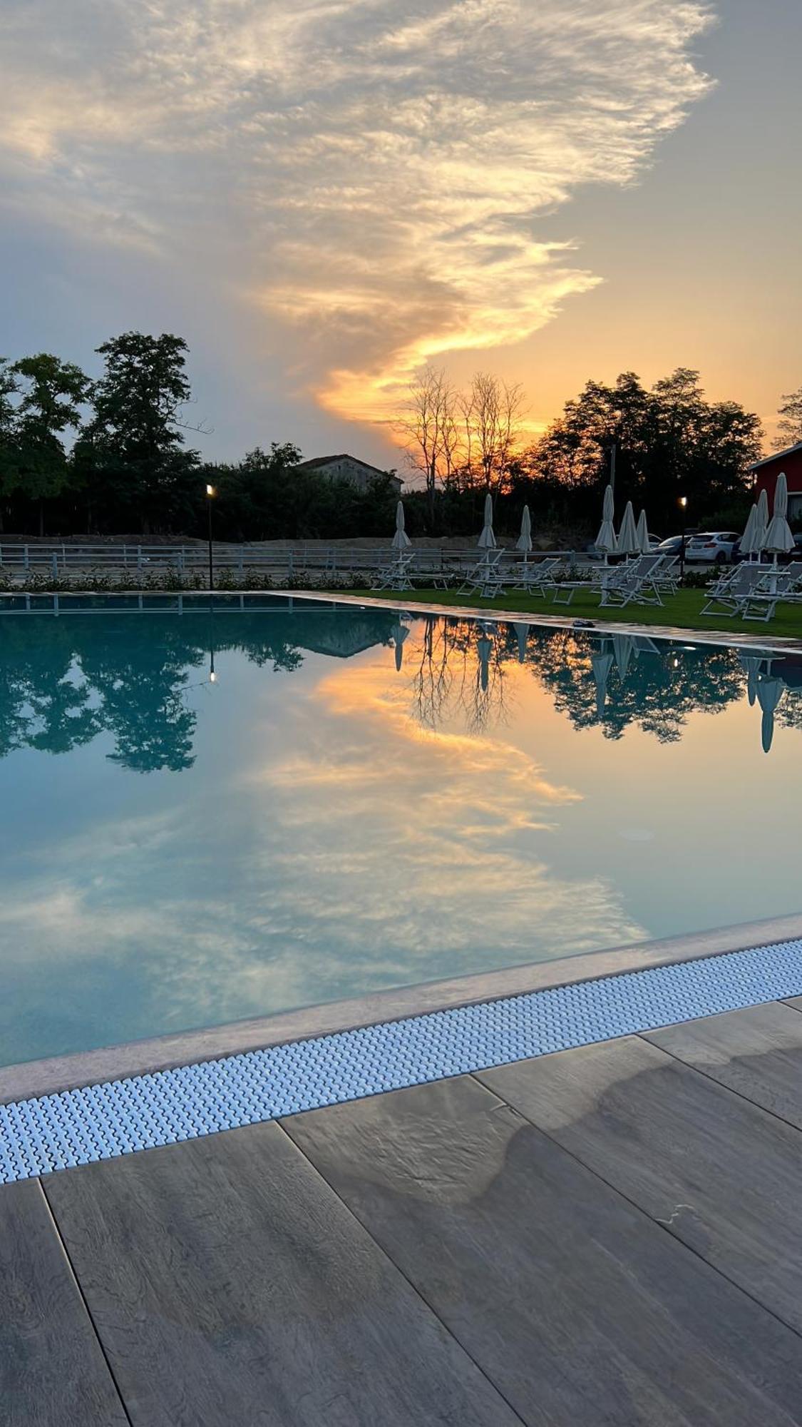 Ll Crinale Village Colli del Tronto المظهر الخارجي الصورة