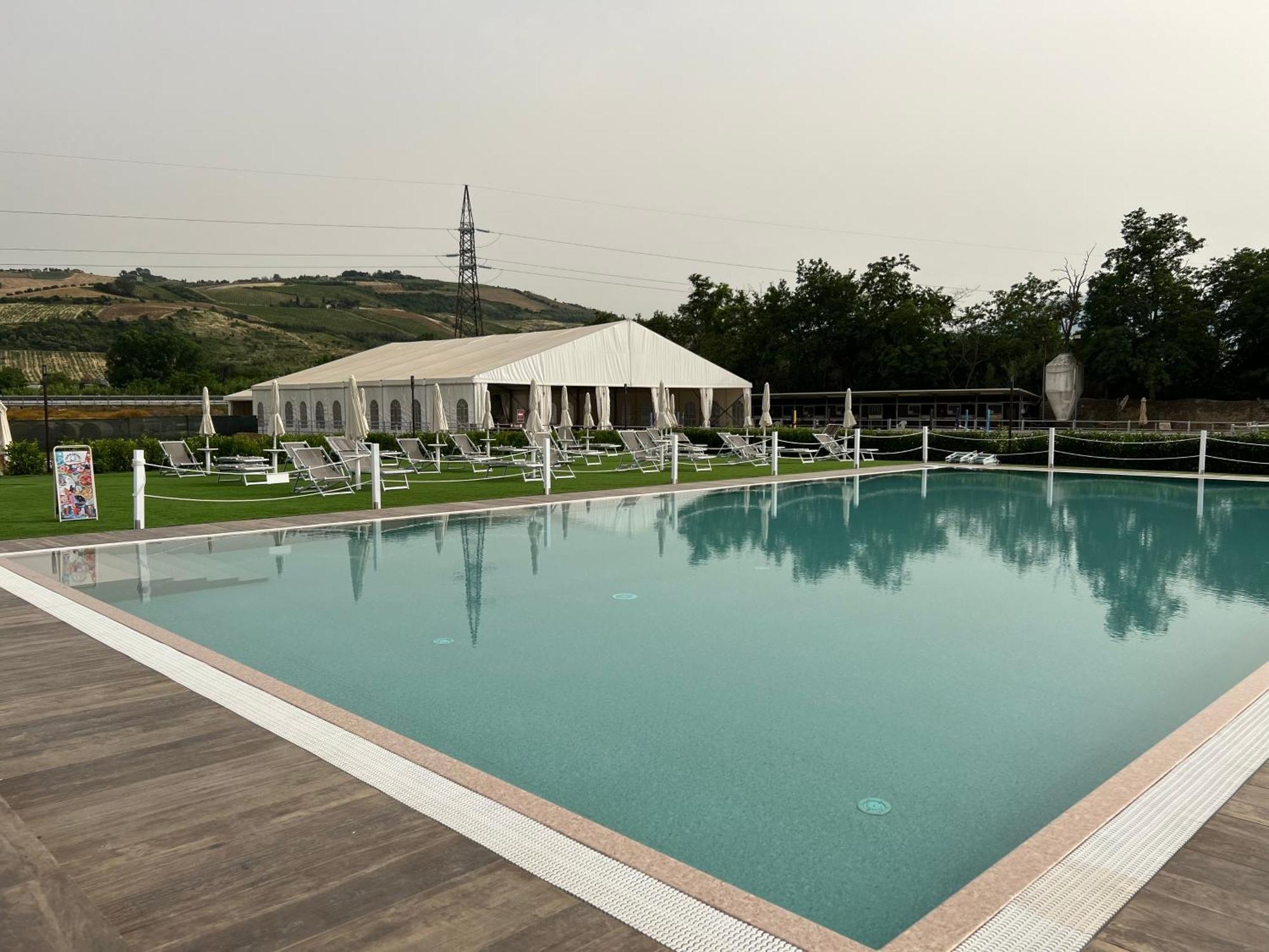 Ll Crinale Village Colli del Tronto المظهر الخارجي الصورة